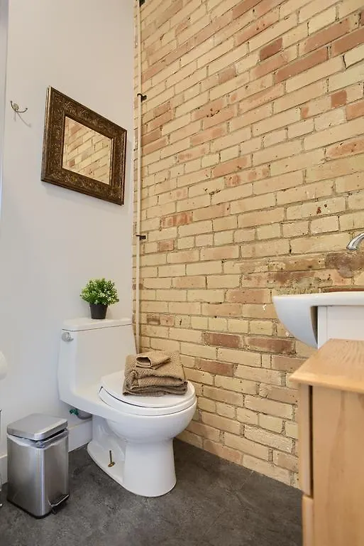 Adorable, Tiny Micro Loft In High Park Hotel Toronto 0*,  Canada